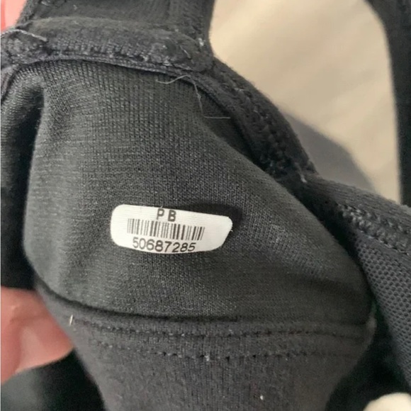 Luluemon top with sports bra - Picture 4 of 6